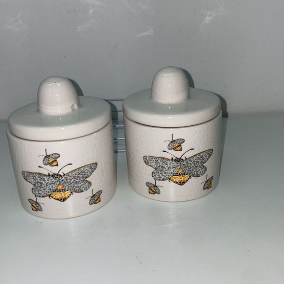 🔥salt and pepper cellar set  bee & butterfly spring New - Picture 2 of 4